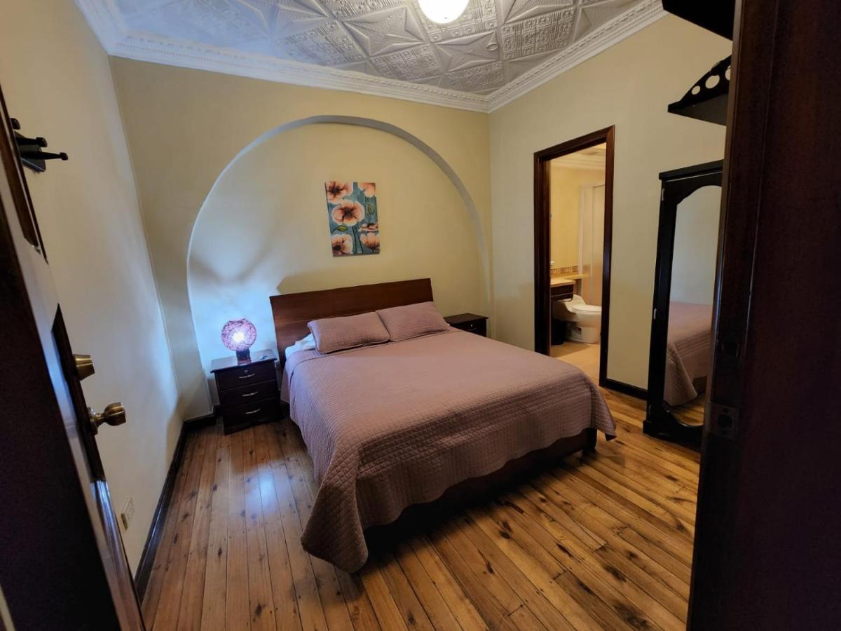 Blue Bird Bed And Breakfast Куэнка Экстерьер фото